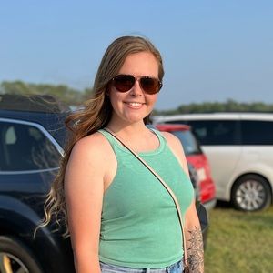 Meet your Posher, Mckenzie